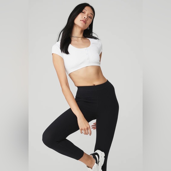 Brand New Never Worn Alo Top!!! - Picture 2 of 4